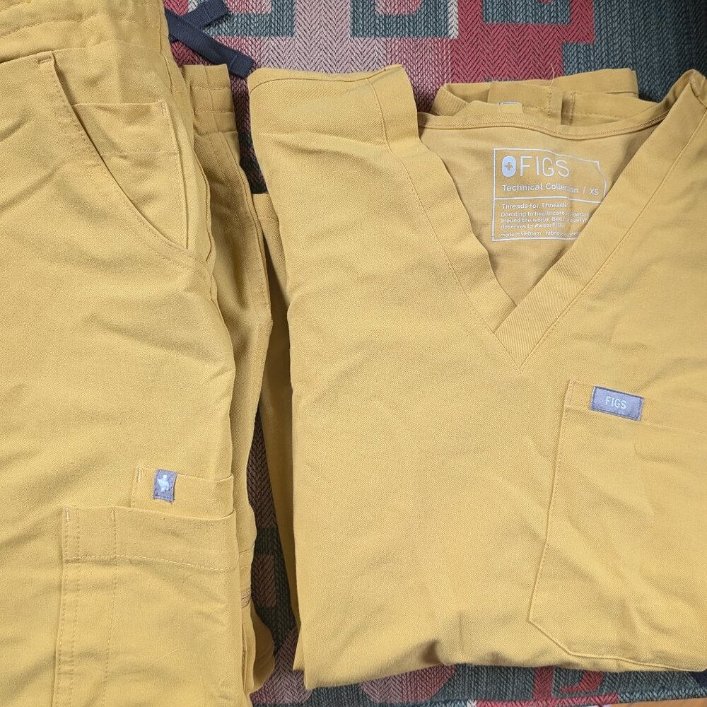 Yellow XS Scrub Set